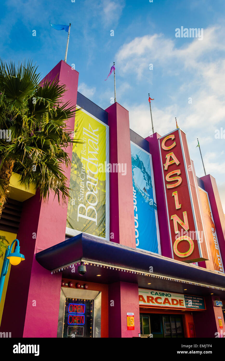 Casino-Arkade entlang der Promenade in Santa Cruz, Kalifornien. Stockfoto