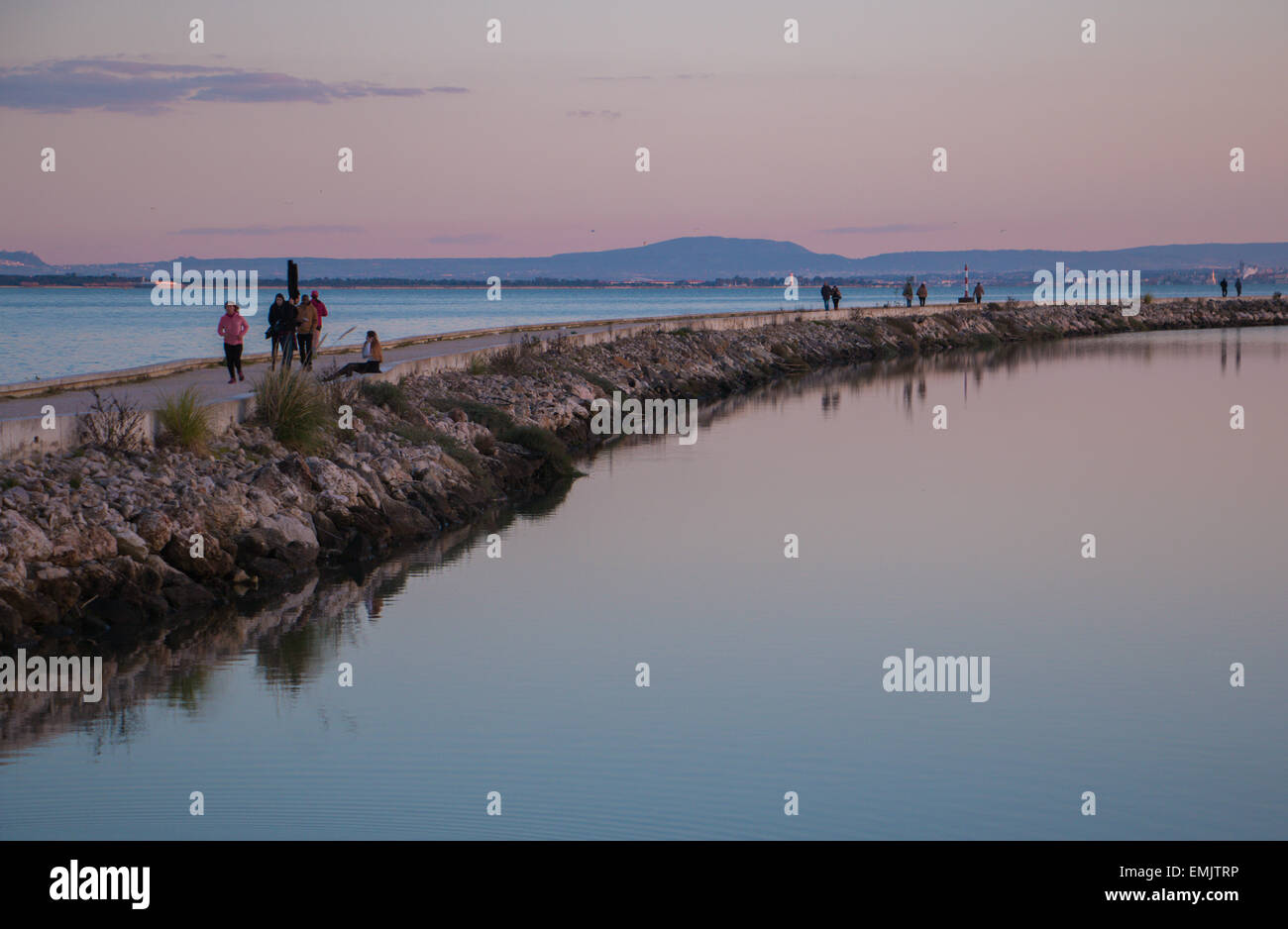 Einbruch der Dunkelheit in Lissabon Stockfoto