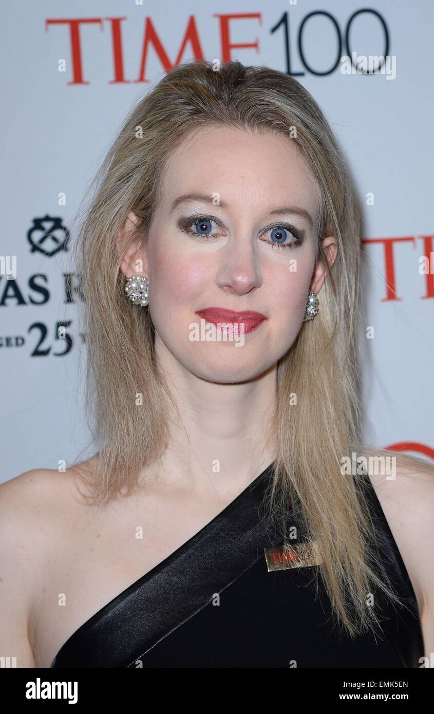 New York, NY, USA. 21. April 2015. Elizabeth Holmes im Ankunftsbereich mal 100 Galadinner 2015, Jazz am Lincoln Center Fredrick P. Rose Hall, New York, NY 21. April 2015. Bildnachweis: Kristin Callahan/Everett Collection/Alamy Live-Nachrichten Stockfoto