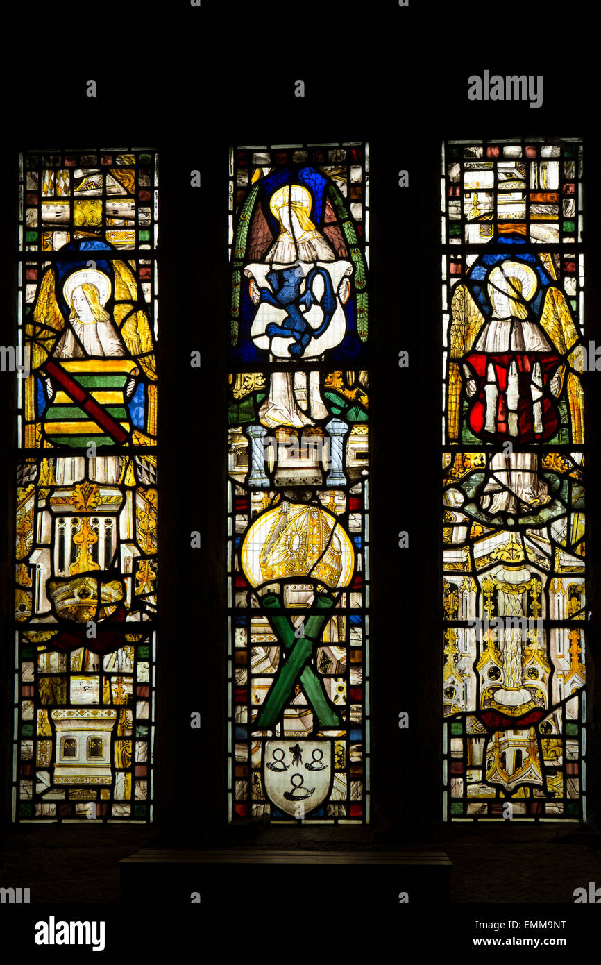 Großbritannien, England, Lancashire, Ribble Valley, Gisburnund, Str. Marys Kirche, mittelalterliche Glas in Süd-Fenster Stockfoto