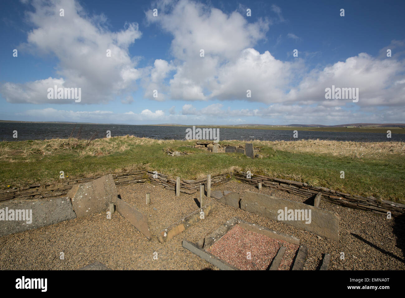 Barnhouse neolithische Siedlung neben die Stones of Stenness, Orkney Stockfoto