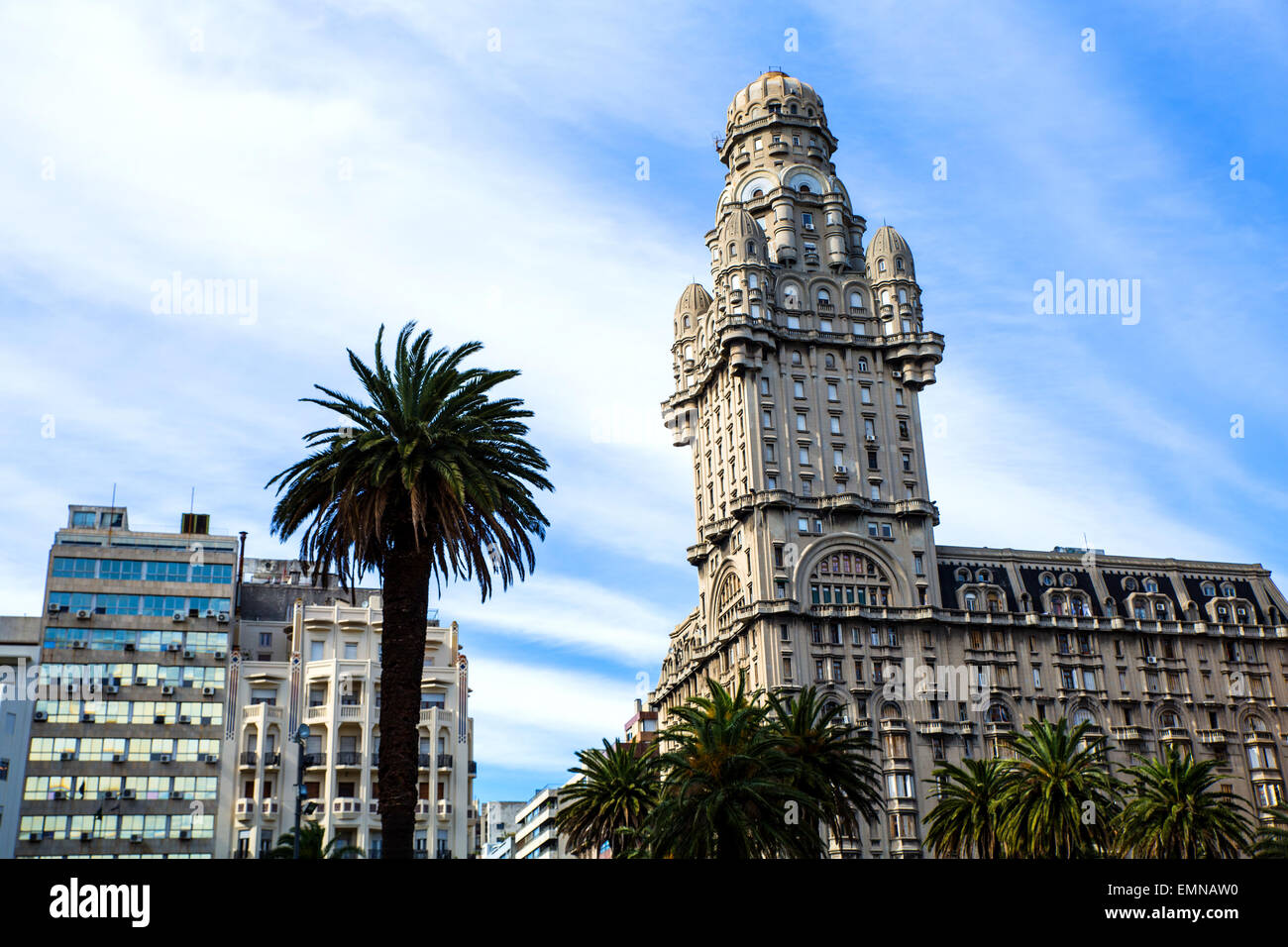 Die berühmte Palacio Salvo in Montevideo, Uruguay. Stockfoto