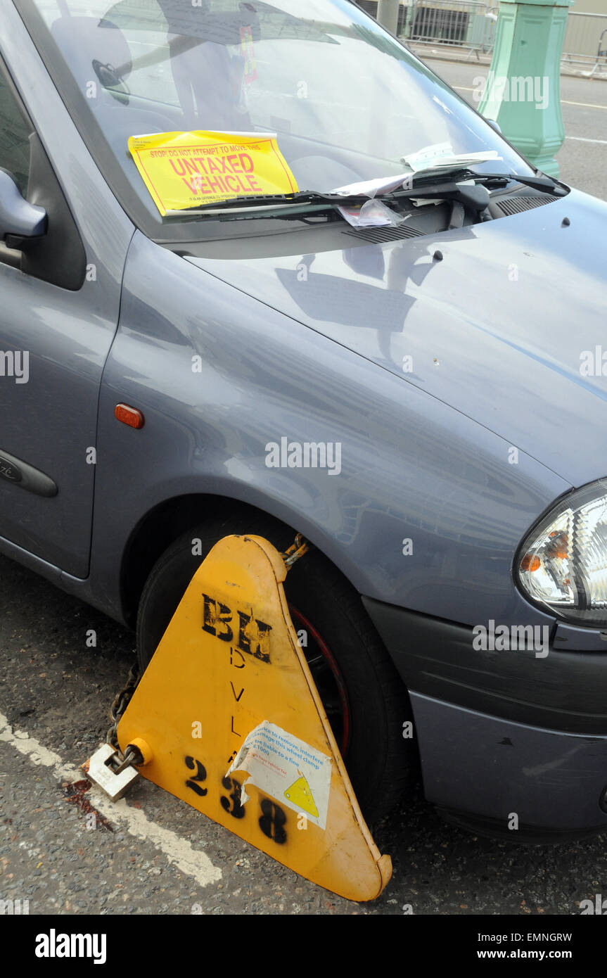 Mai 2015 geklemmt Auto für Nichtzahlung der Kfz-Steuer, Brighton Stockfoto