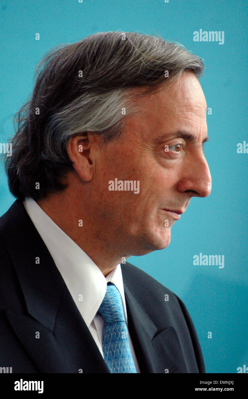 der Argentinische Präsident Nestor Kirchner Carlos Bundeskanzleramt, Berlin-Tiergarten. Stockfoto