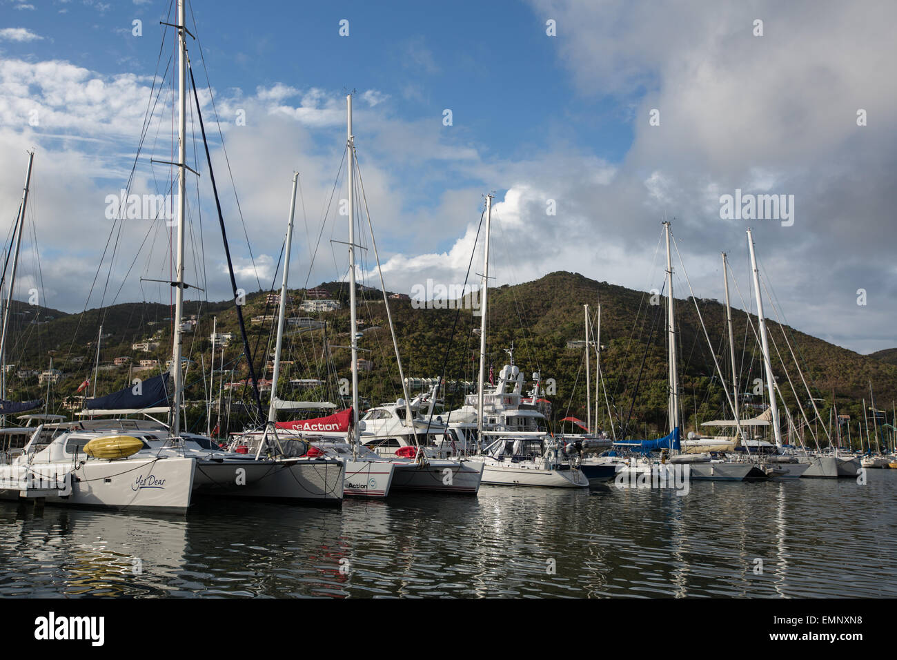 Yacht-Hafen in Road Town, in Tortola, Britische Jungferninseln, Karibik. Stockfoto