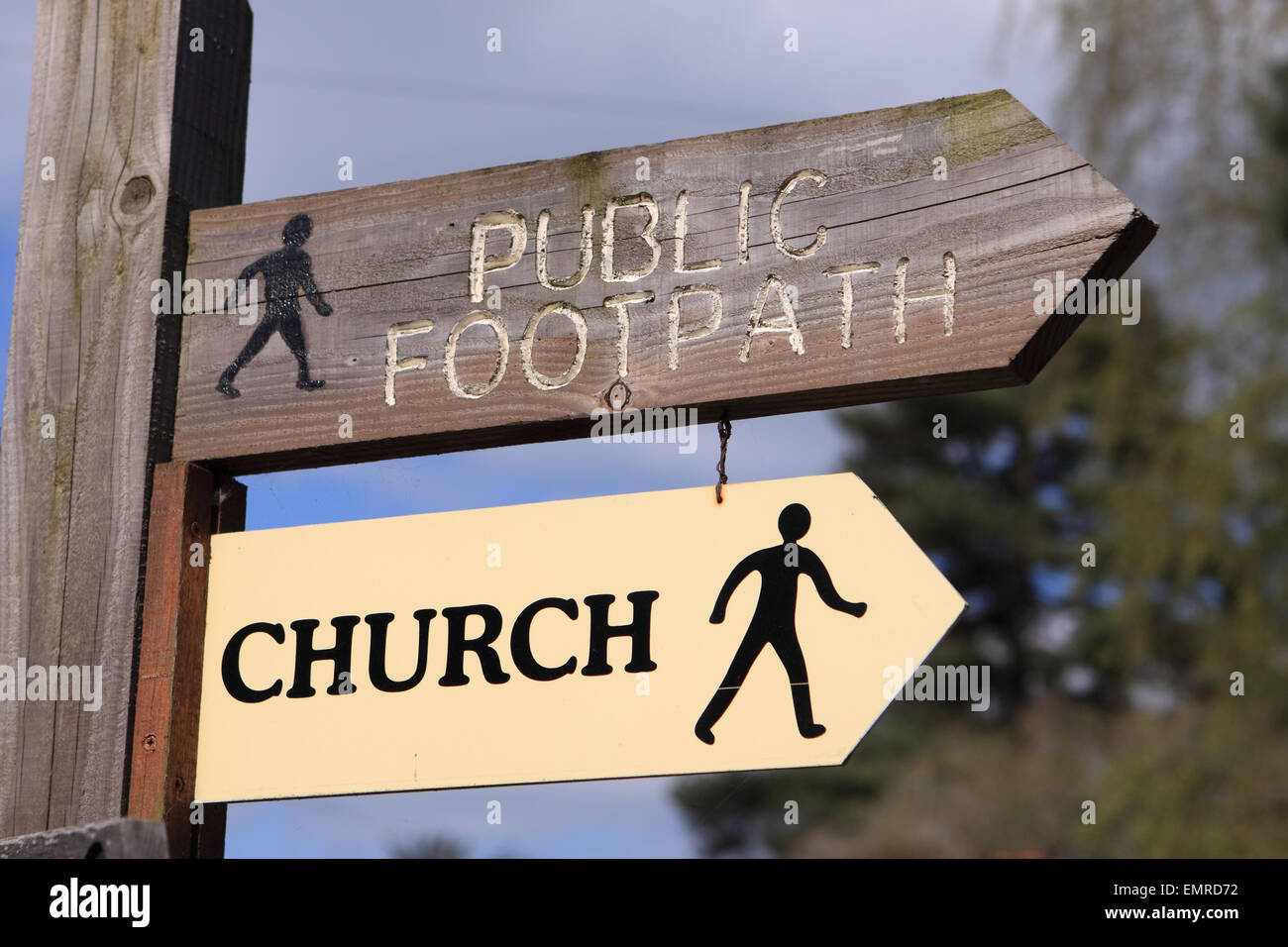 Öffentlichen Fußweg Zeichen und Wegweiser der Kirche in England UK Stockfoto