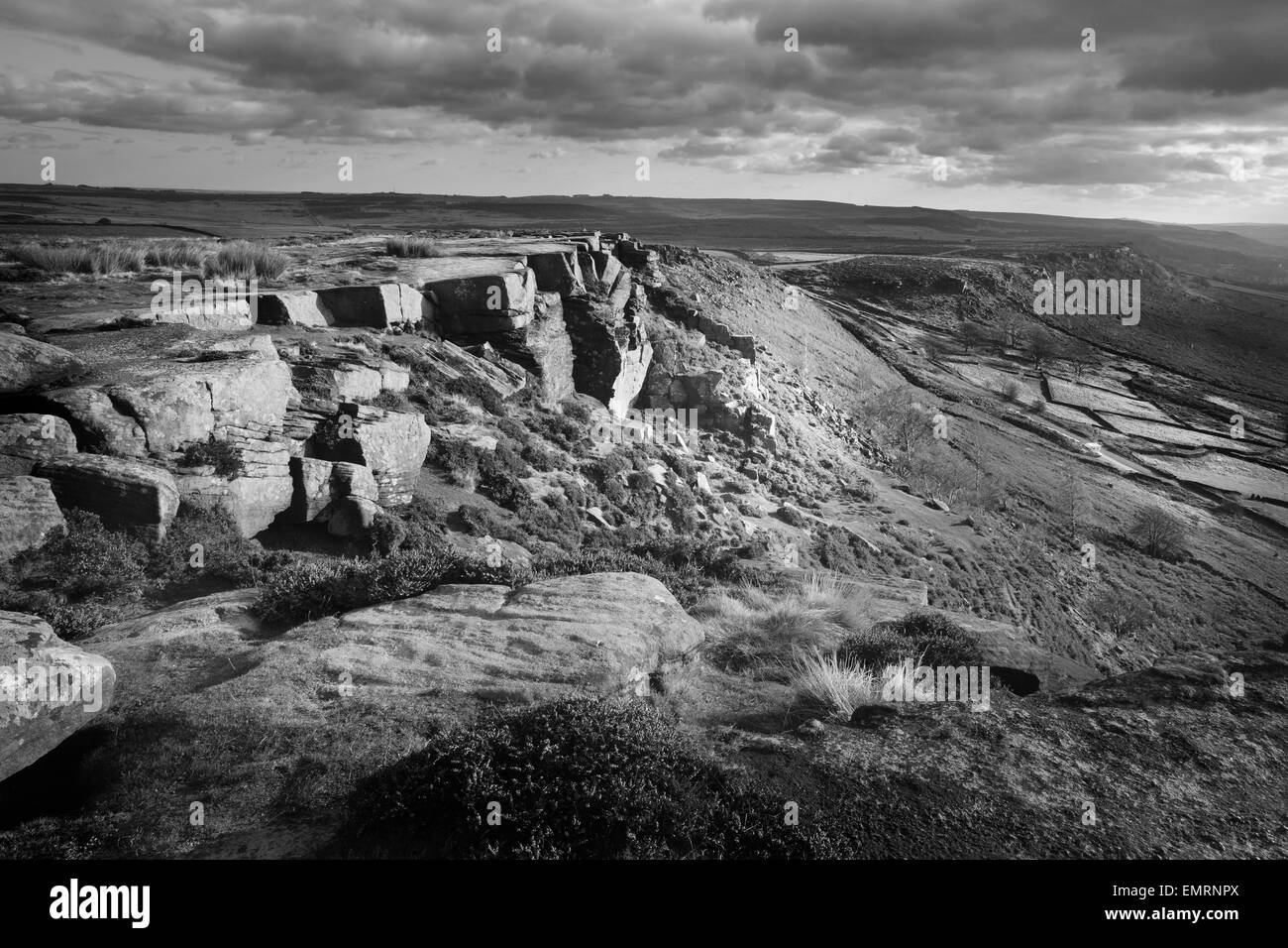 Curbar Rand und Blick Richtung Baslow Rand, Derbyshire, England Stockfoto