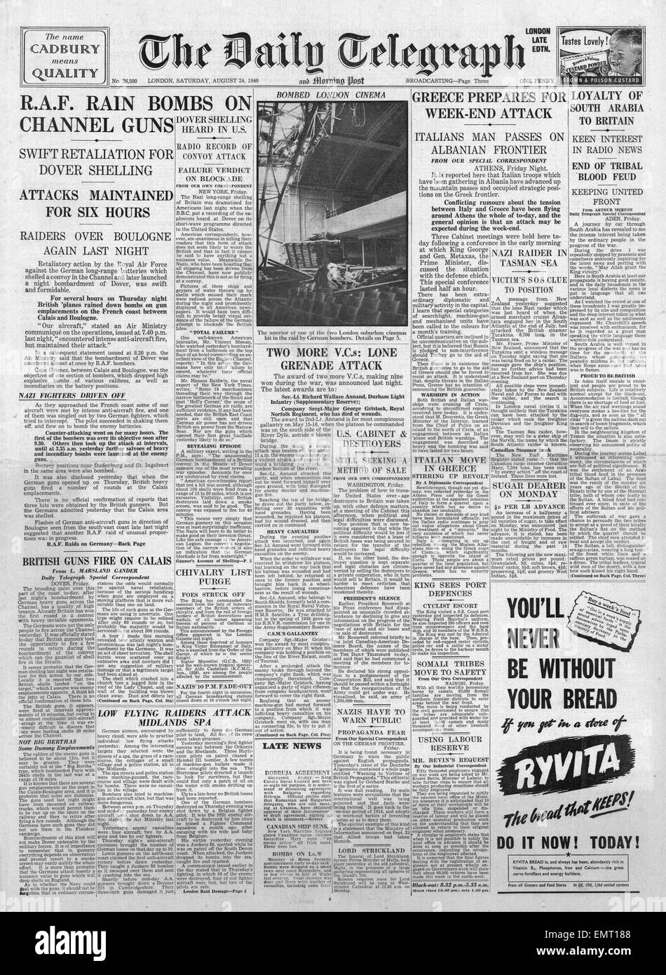 1940-Titelseite Daily Telegraph Guns RAF Bombe Calais Richard Annand George Gristock sind das Victoria-Kreuz ausgezeichnet Stockfoto