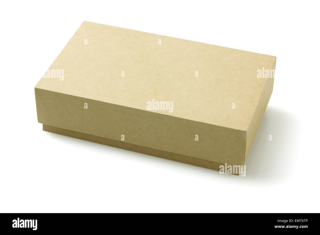 Geschlossenen Karton Verpackung Box auf weißem Hintergrund Stockfoto