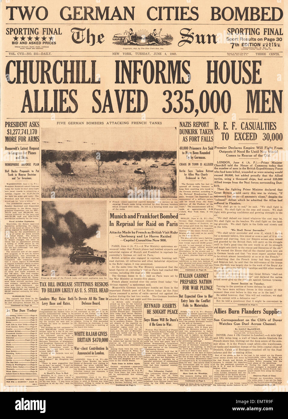 1940-Titelseite der Sonne (New York) Winston Churchill berichtet an das House Of Commons, die von 335.000 Truppen gerettet wurden Stockfoto