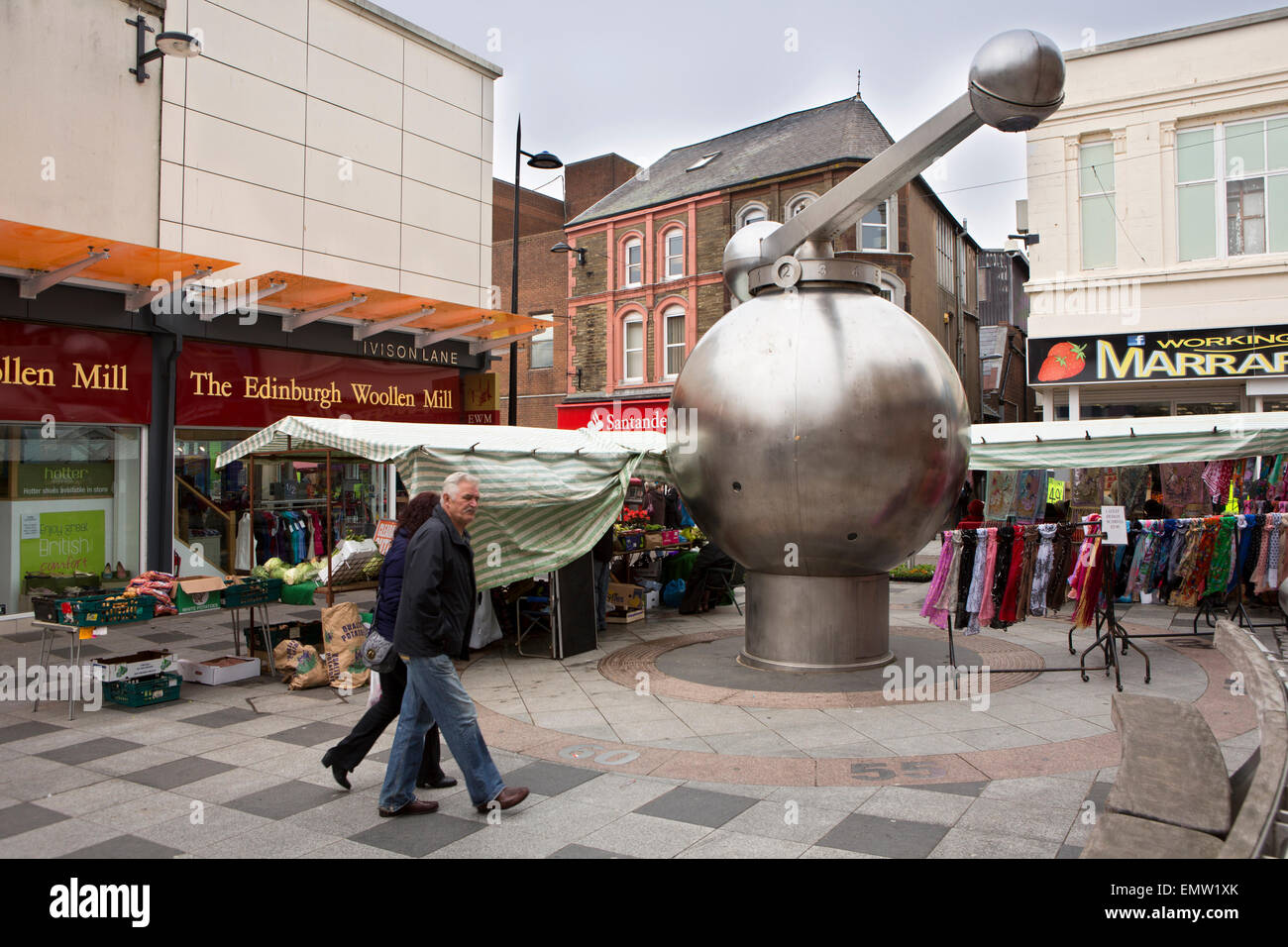 Ivison Lane, Lookout Uhr, basierend auf Kamera Obscura, mit rotierenden Minutenzeiger, Workington, Cumbria, UK Stockfoto