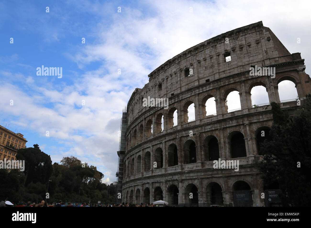 Italien. Rom. Das Kolosseum (Kolosseum) oder Flavian Amphitheater. Seine Konstruktion begann zwischen 70. Von außen. Stockfoto