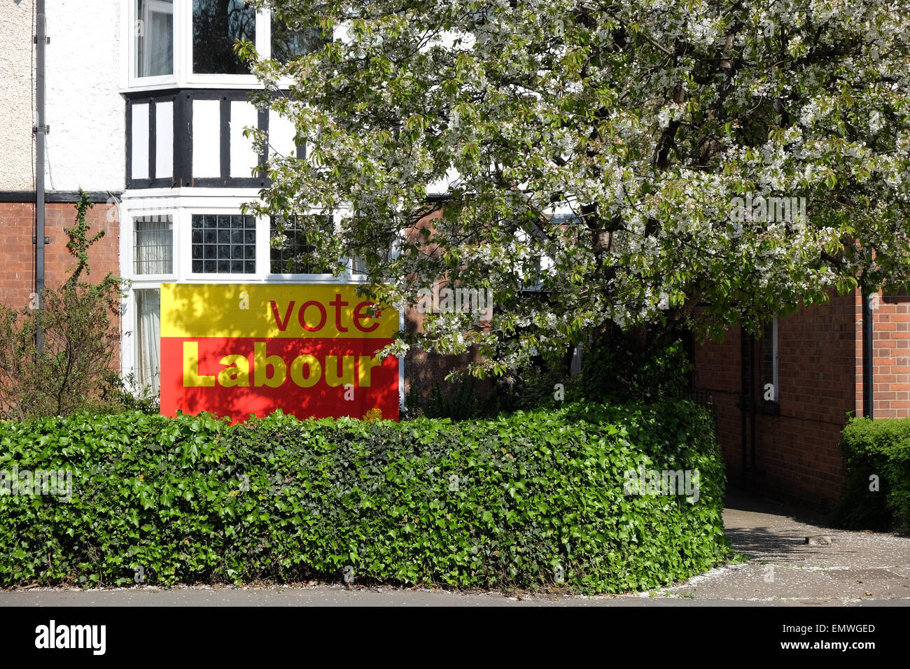 Arbeitsrechtlichen Wahl anmelden Leicester Straße in loughborough Stockfoto