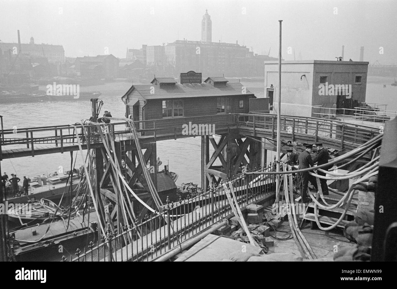 London Fire Brigade Flussbahnhof, Thames. 13. Mai 1944 Stockfoto