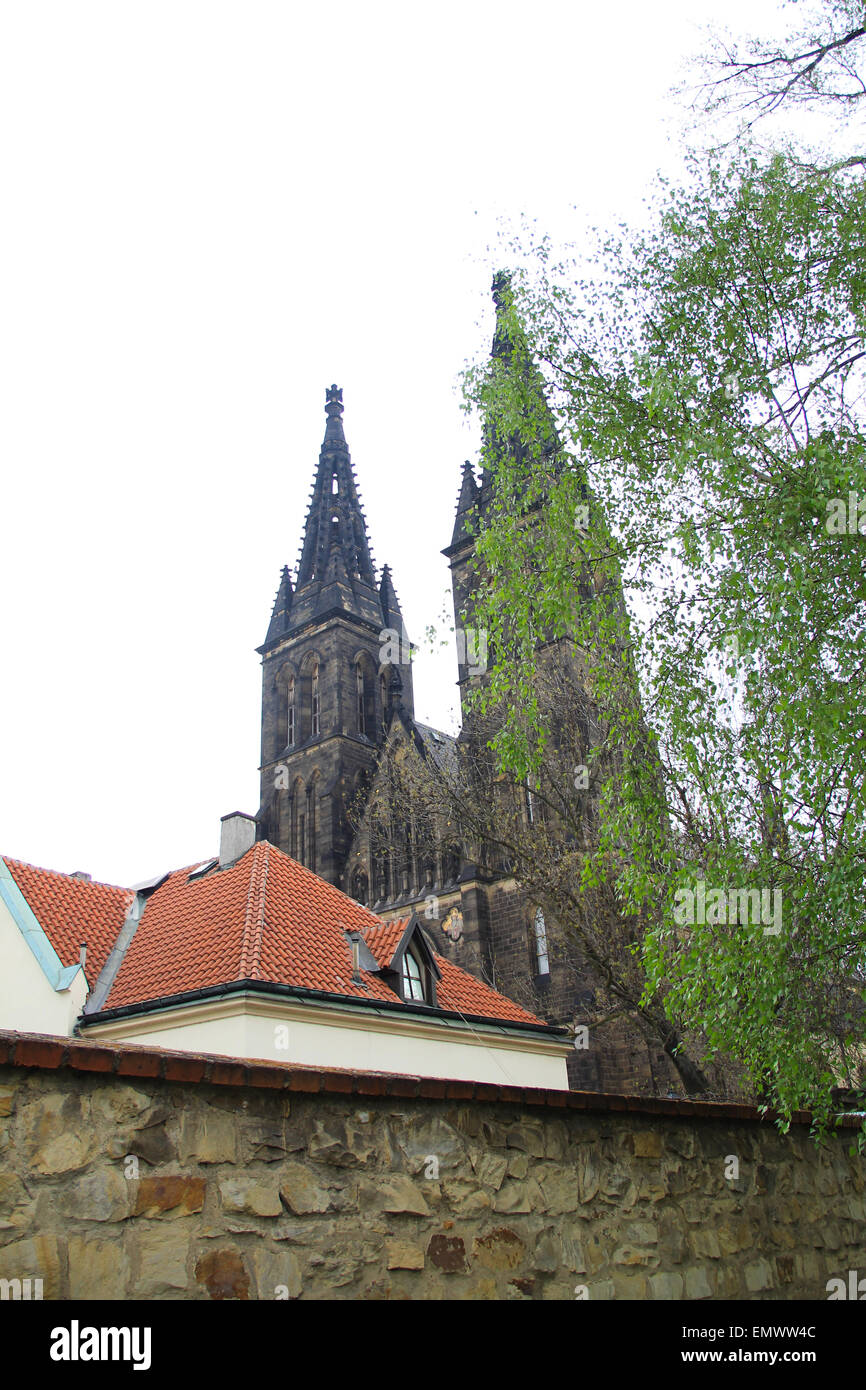 Perle der Architektur und gastronomischen Tourismus, der Hauptstadt der Tschechischen Republik. Die Straßen von Prag, Türmen und Kirchtürmen. Stockfoto