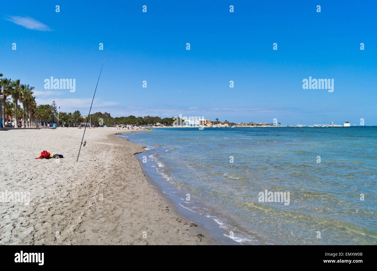 Der Strand mit einer Angelrute im spanischen Mar Menor Los Alcazares Stockfoto