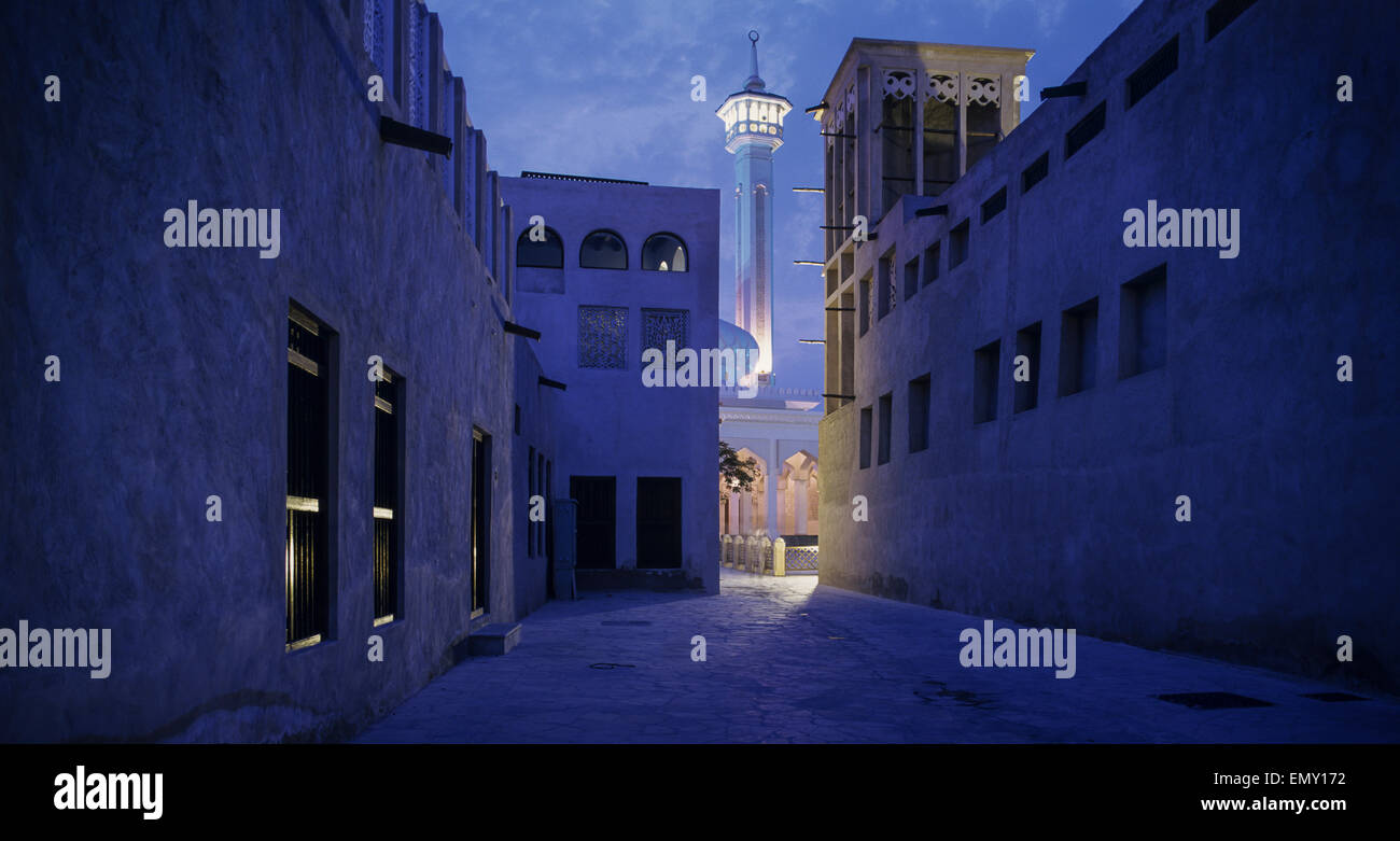Bur Dubai Heritage Area. Lineale Diwan und Moschee. Stockfoto