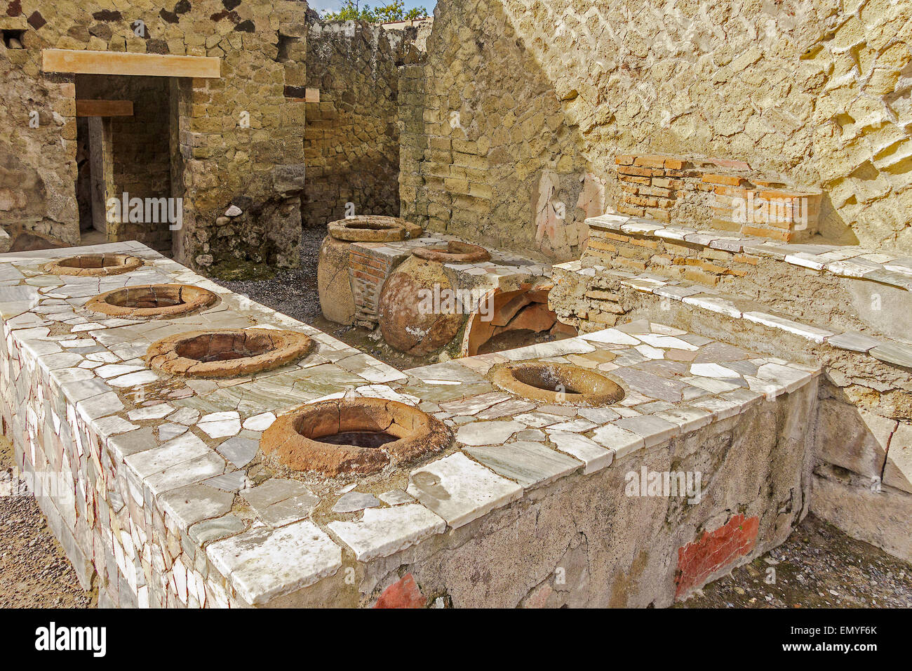 Lagerbehälter In Taverne Herculaneum Italien zu trinken Stockfoto