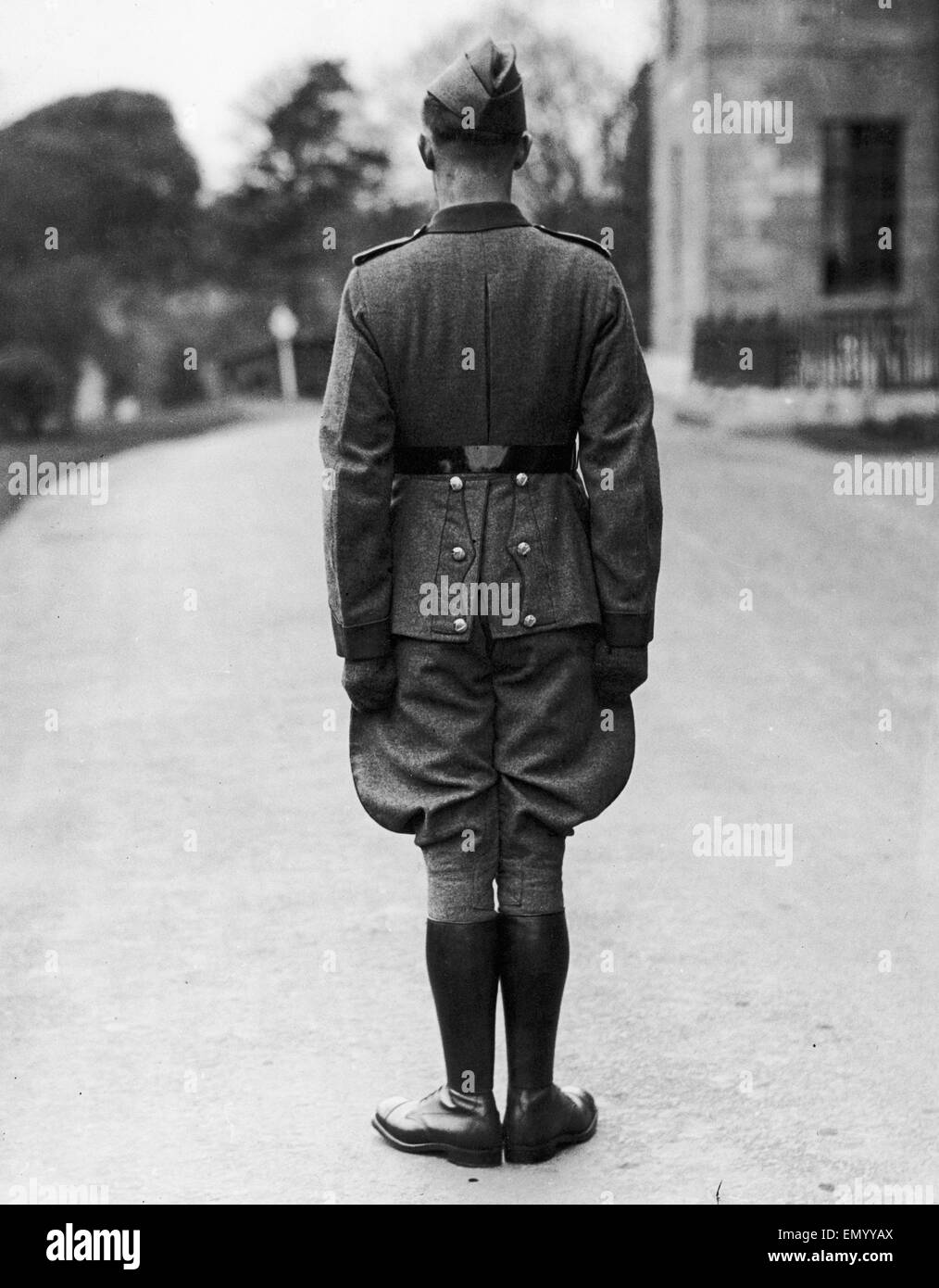 Die neue Uniform für die Soldaten der Armee Iren geben Zustand frei. 26. Februar 1934 Stockfoto