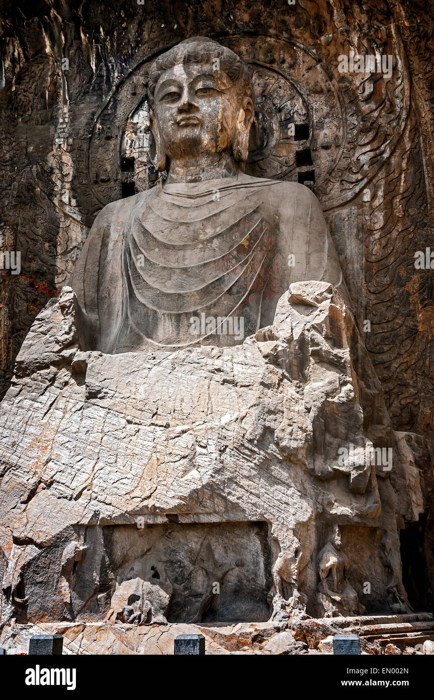 Geschnitzten Buddha-Statuen in Longmen Grotten, Dragon Gate Grotten aus dem 6. bis 8. Jahrhundert, UNESCO-Weltkulturerbe Stockfoto