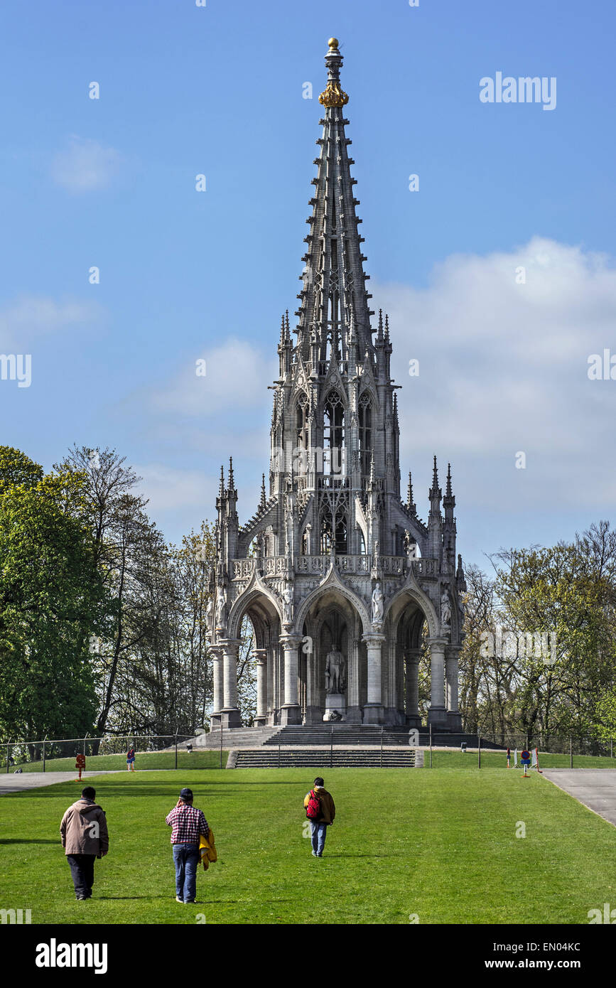 Denkmal der Dynastie für König Leopold i. im extravaganten Neo-gotischen Stil in Laeken bei Brüssel, Belgien Stockfoto