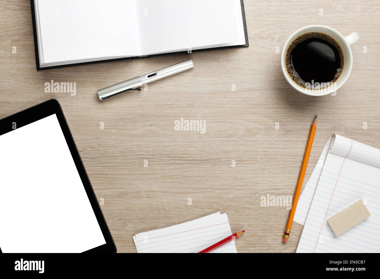 Unübersichtlich Office Schreibtisch-Hintergrund Stockfoto