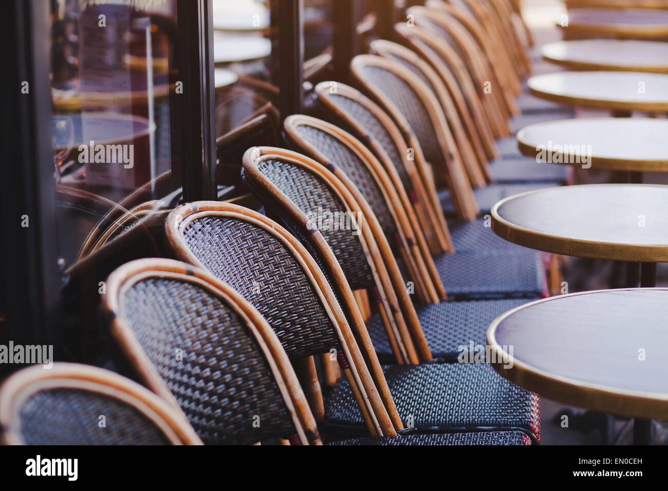 Straßencafé in Paris Stockfoto