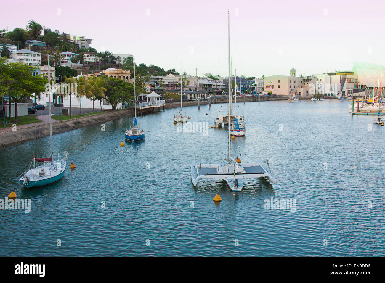Townsville Ross Creek Blick auf die Boote Stockfoto