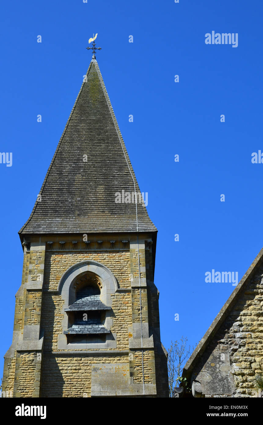 Turm auf eine britische Kirche in Südengland Stockfoto