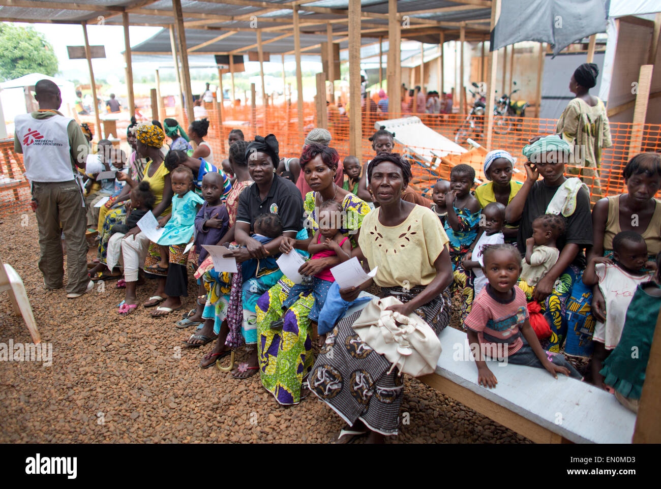 Gesundheit-Notfallversorgung in Mpoko Refugeecamp (Flughafen) im Auto Stockfoto