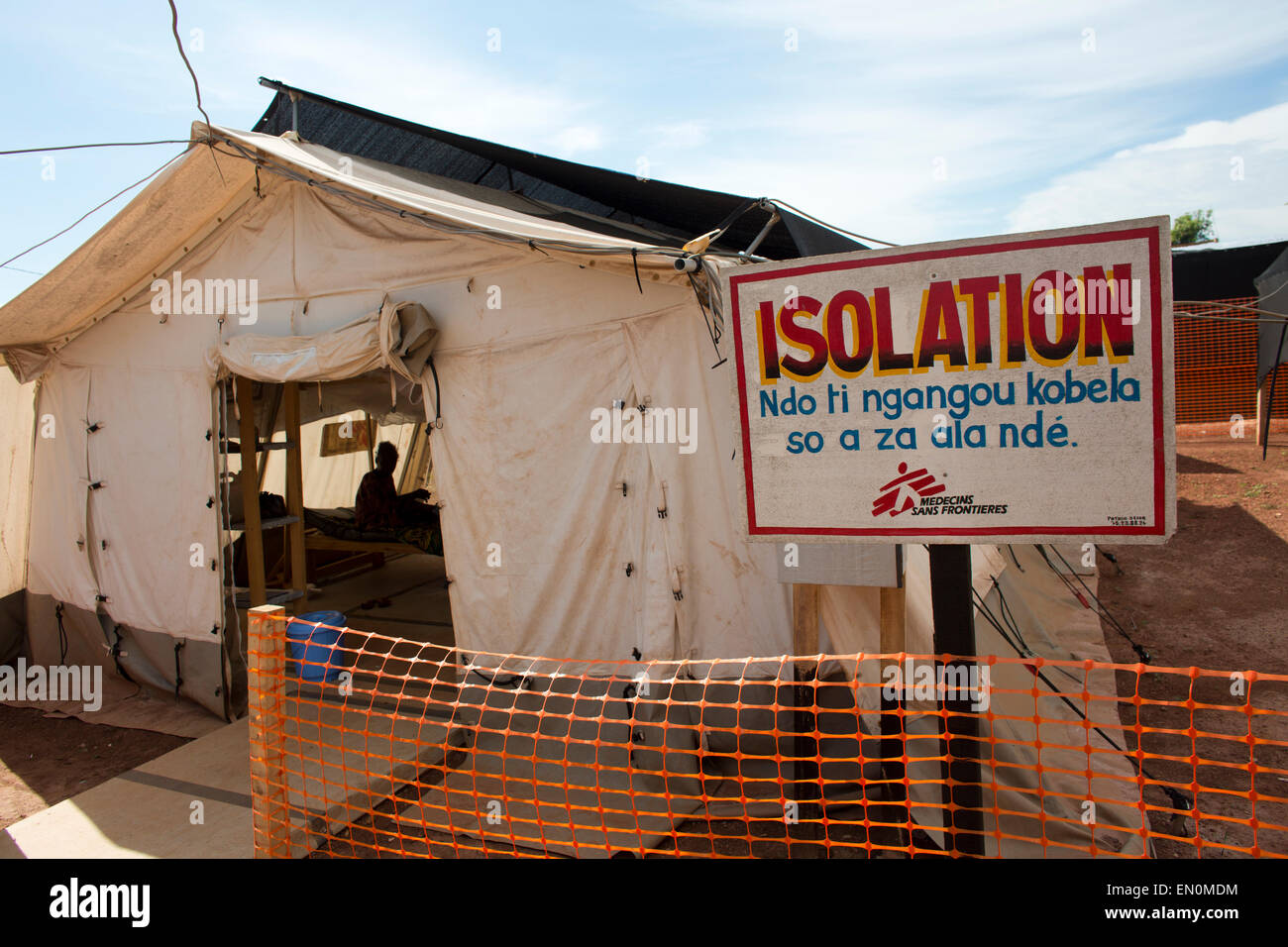 Gesundheit-Notfallversorgung im Mpoko Flüchtlingslager (Flughafen) im Auto Stockfoto