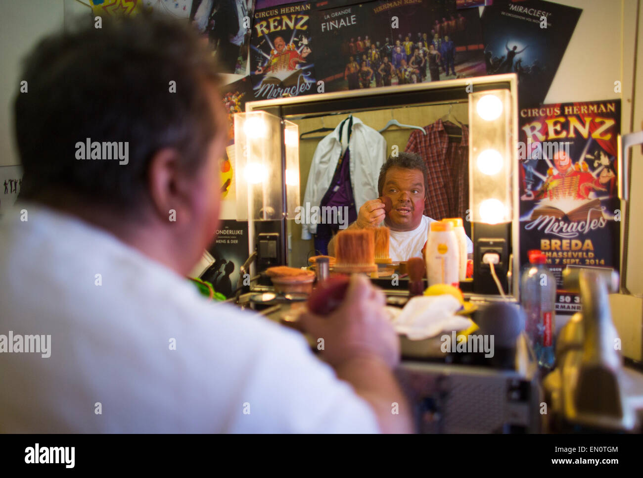 Ein neues Gesetz erlaubt keine Wildtiere im niederländischen Zirkus Renz durchführen. Stockfoto