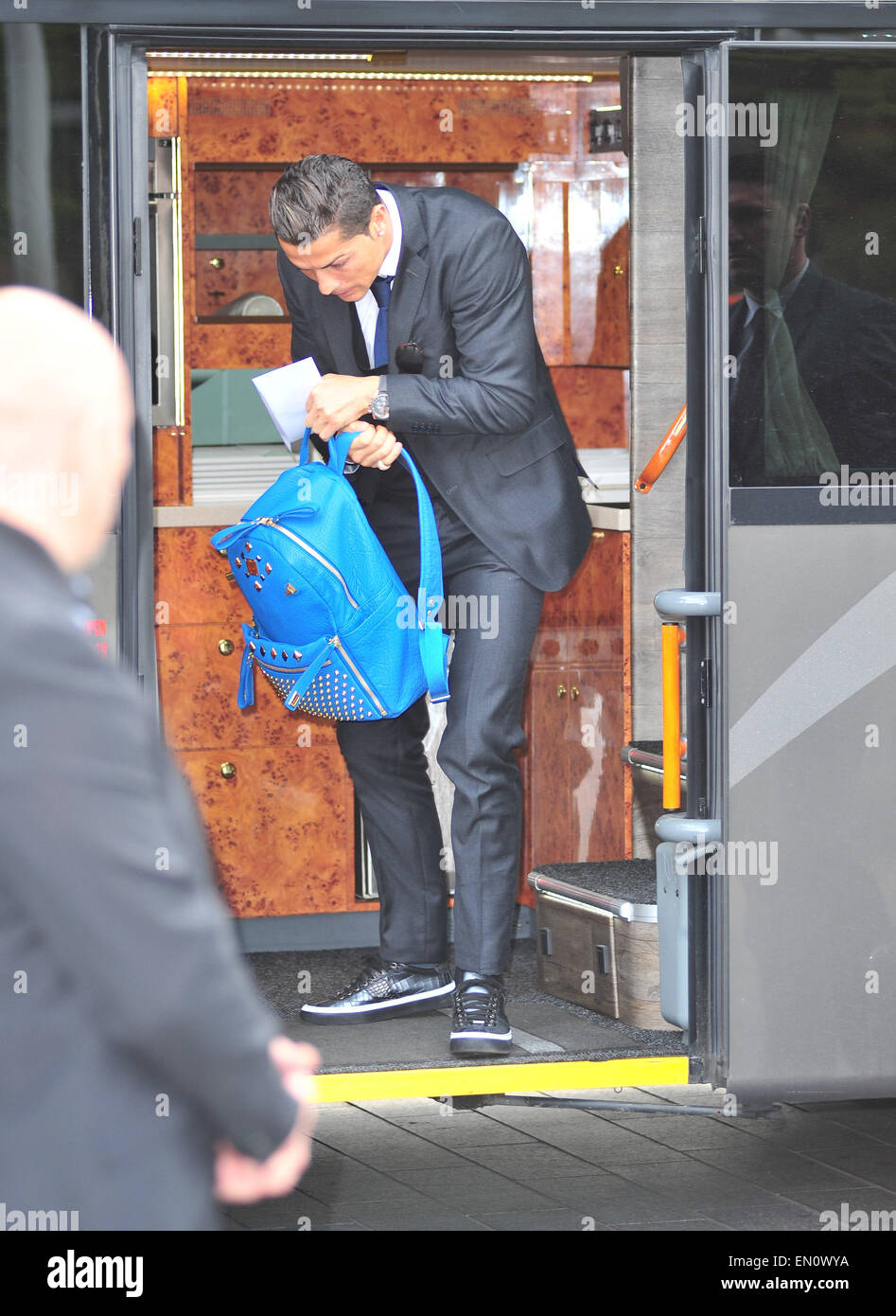 Real Madrid C.F. Ankunft in Liverpool vor UEFA Champions League-Gruppe B-Spiel gegen FC Liverpool an der Anfield Road Featuring: Christiano Ronaldo wo: Liverpool, Vereinigtes Königreich bei: 21. Oktober 2014 Stockfoto