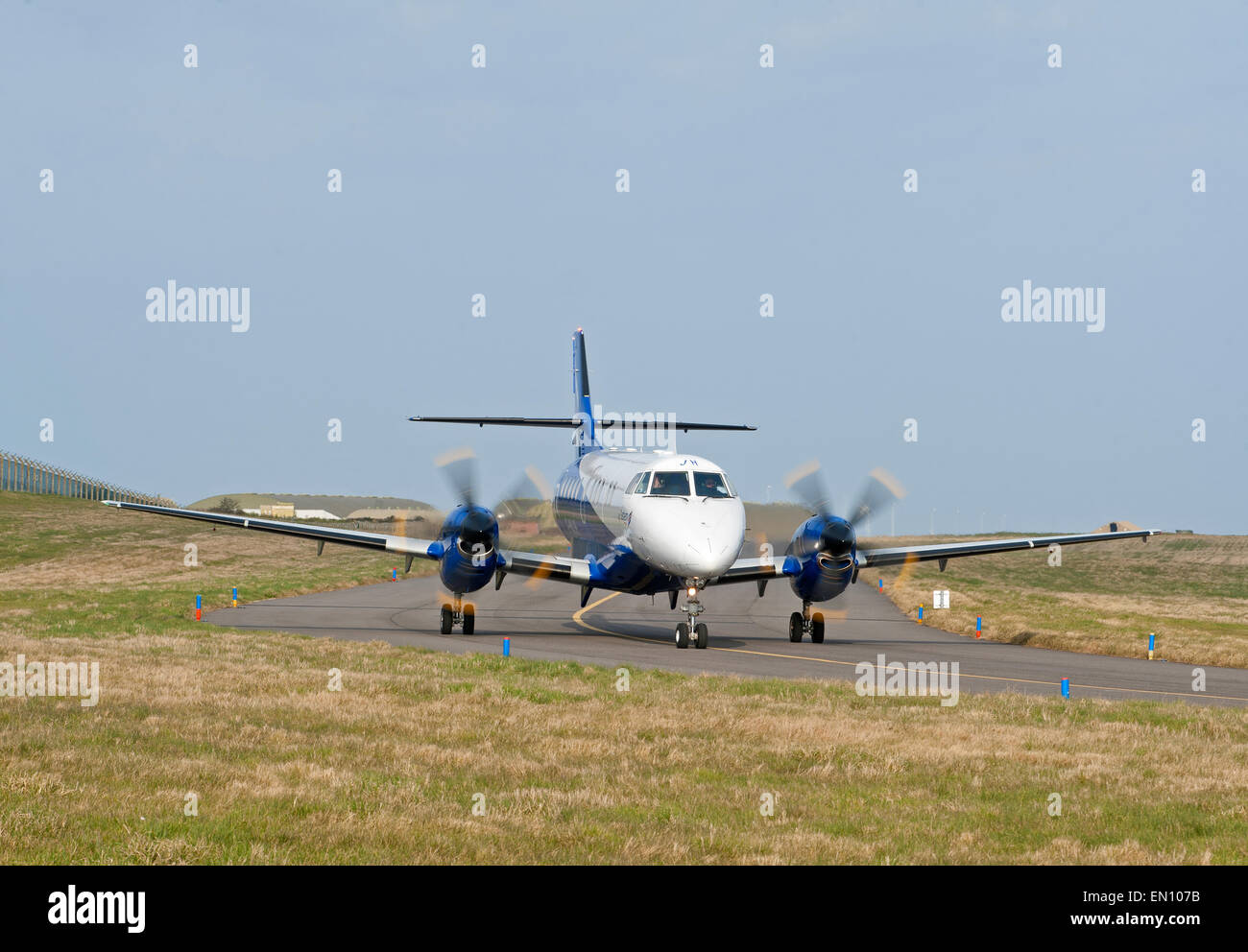 Eastern Airways zivilen Jetstream 41 Passagierflugzeug auf Crew transfer Operationen der RAF.  SCO 9701. Stockfoto