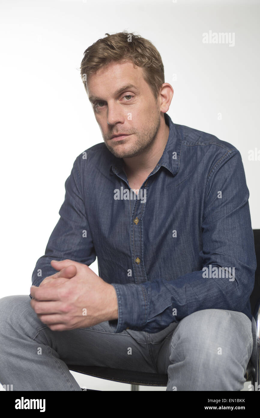 Fototermin für die ARD-Fernsehserie "Sechs Auf Einem Streich" Featuring: Sebastian Bezzel Where: Hamburg, Deutschland bei: 21. Oktober 2014 Stockfoto