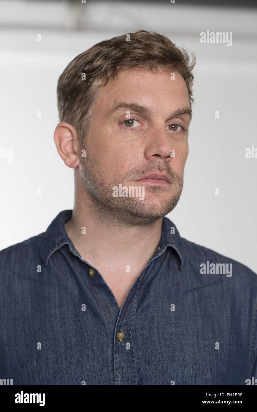 Fototermin für die ARD-Fernsehserie "Sechs Auf Einem Streich" Featuring: Sebastian Bezzel Where: Hamburg, Deutschland bei: 21. Oktober 2014 Stockfoto