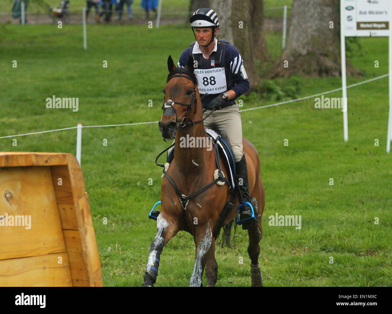 Lexington, KY, USA. 26. April 2015. April 25, 2015: #88 Meister munter und Boyd Martin beendet im 6. Platz auf der Cross Country Strecke während der Rolex-drei-Tages-Veranstaltung im Kentucky Horse Park in Lexington, Kentucky Candice Chavez/ESW/CSM/Alamy Live-Nachrichten Stockfoto