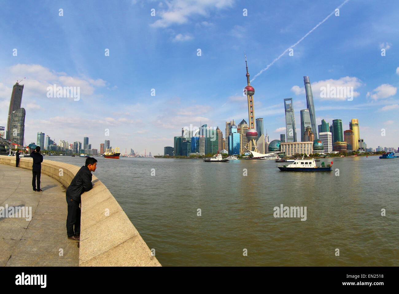Überblick über die Skyline von Pudong in Shanghai mit dem Oriental Pearl TV Tower, Shanghai, China Stockfoto