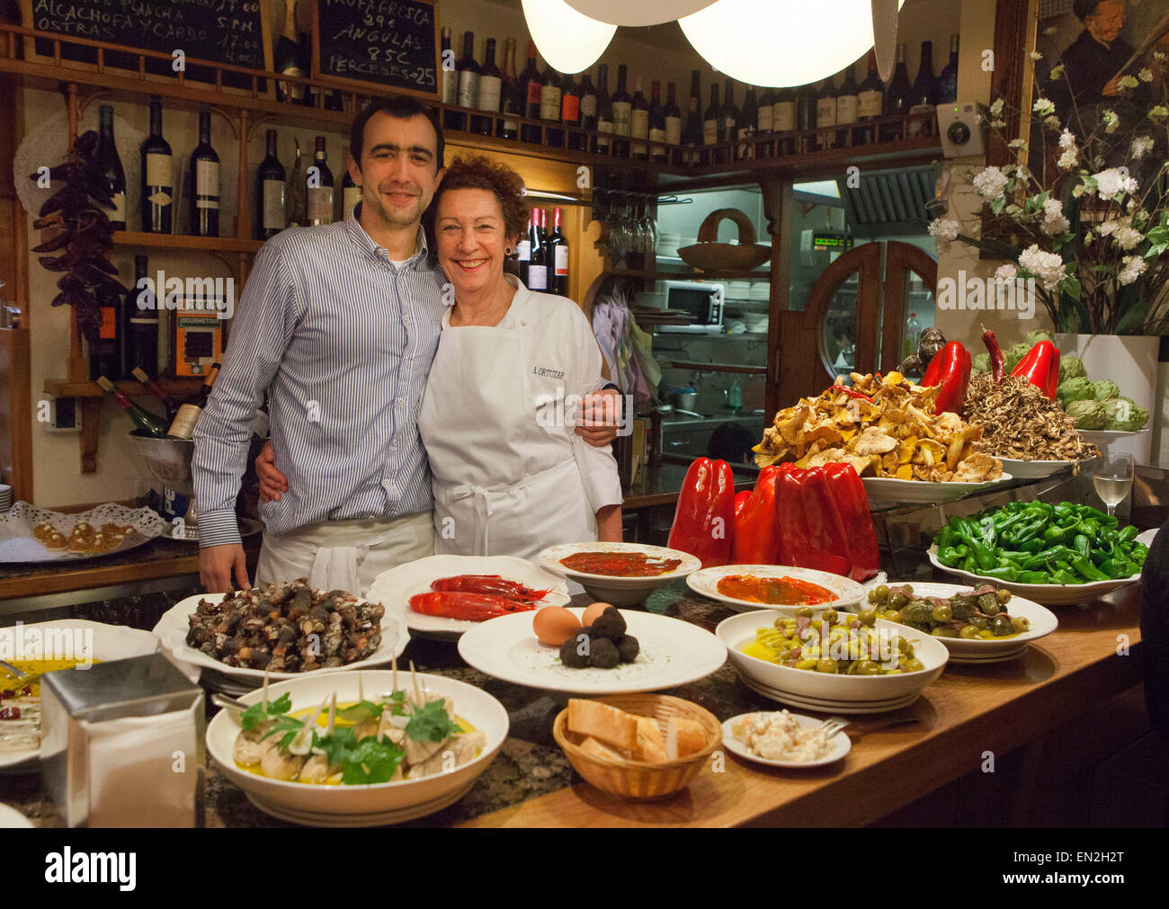 San Sebastian, Spanien: Pintxos Restaurant Ganbara in der Altstadt Parte Vieja, Stockfoto
