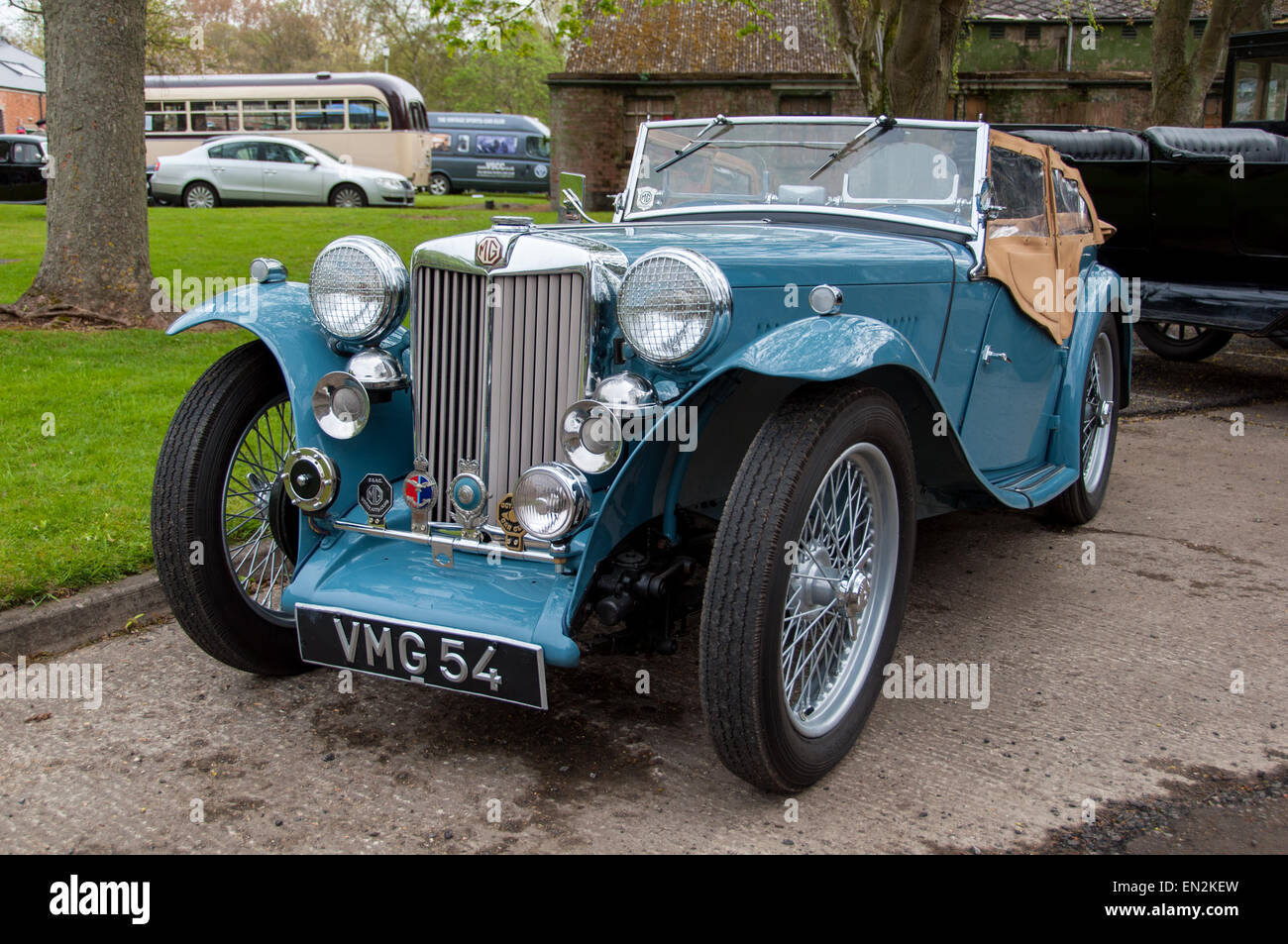 MG Oldtimer auf dem 5. Sonntag Brunch Gerangel in Bicester Erbe, Oxfordshire, England Stockfoto