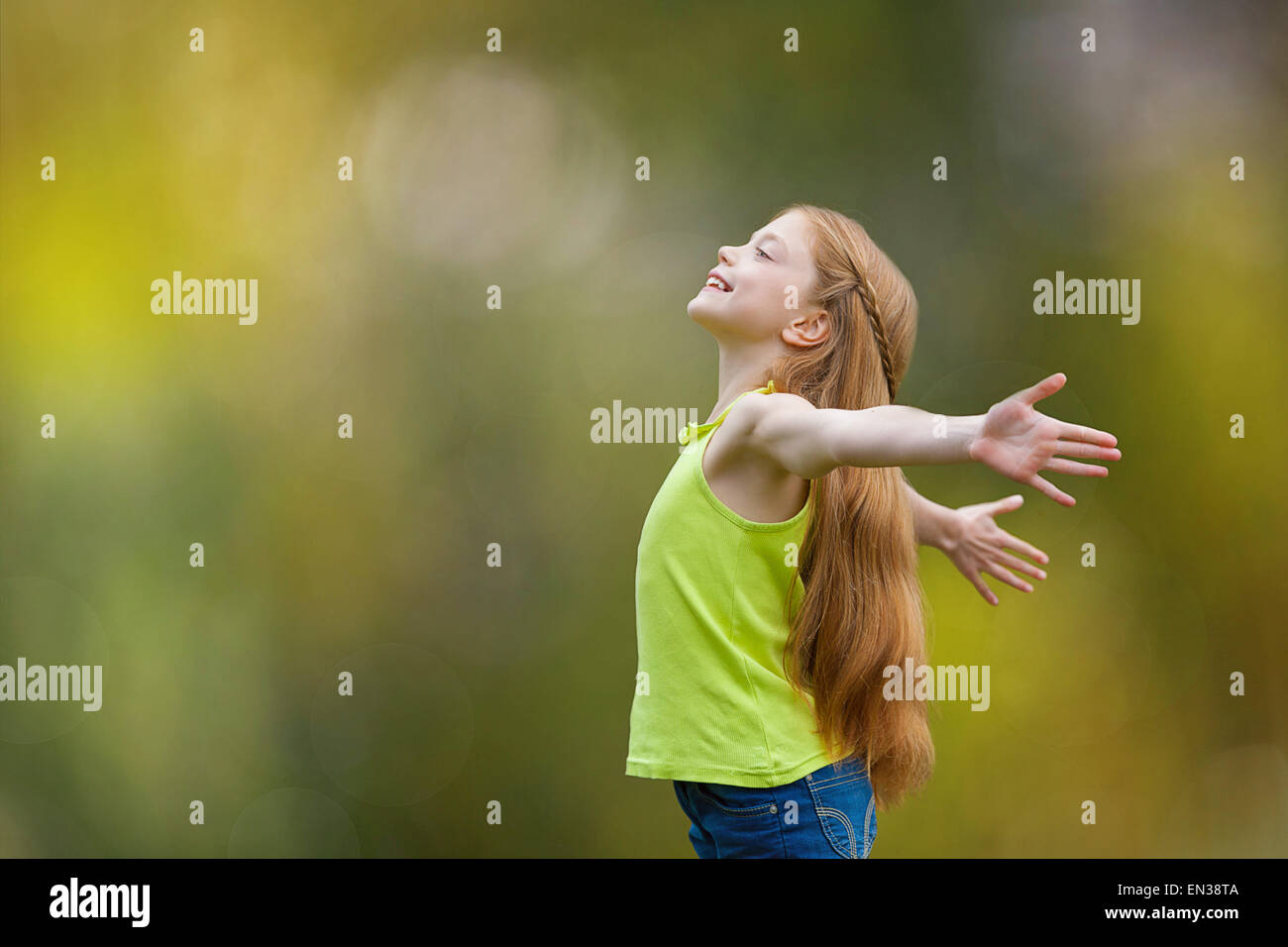 Kind, Kind, Freude, glaube, Lob und Glück und Freiheit Stockfoto