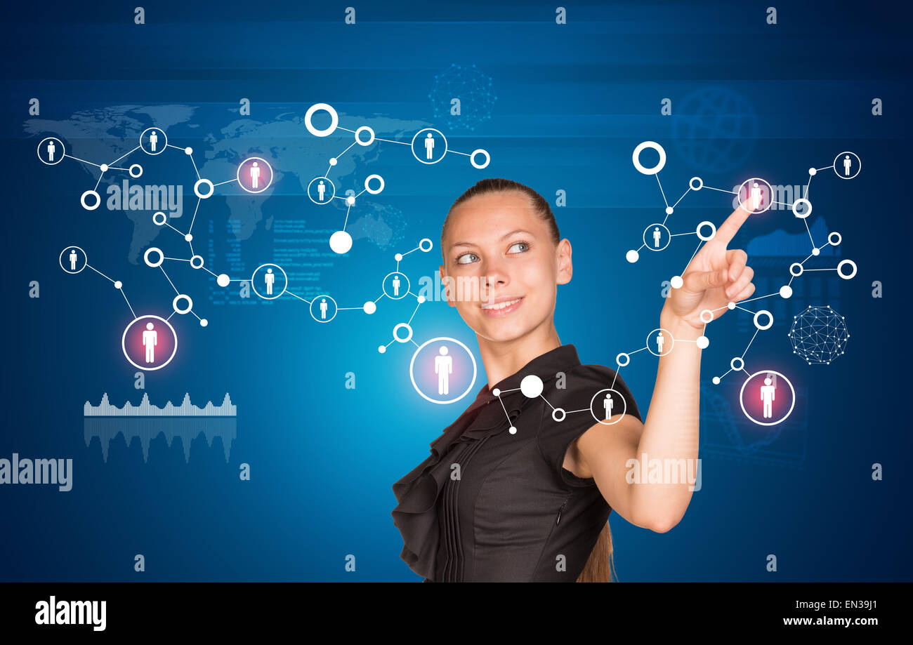 Buinesswoman auf dem holografischen Bildschirm drücken Stockfoto