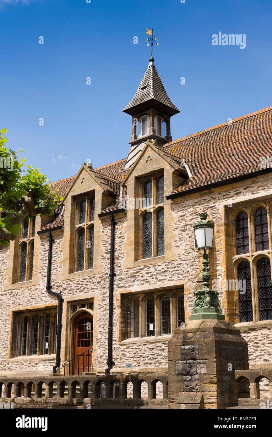 Großbritannien, England, Somerset, Taunton, Corporation Street, alte Gemeindeverwaltung im Jahr 1522 Gymnasium Gebäude Stockfoto