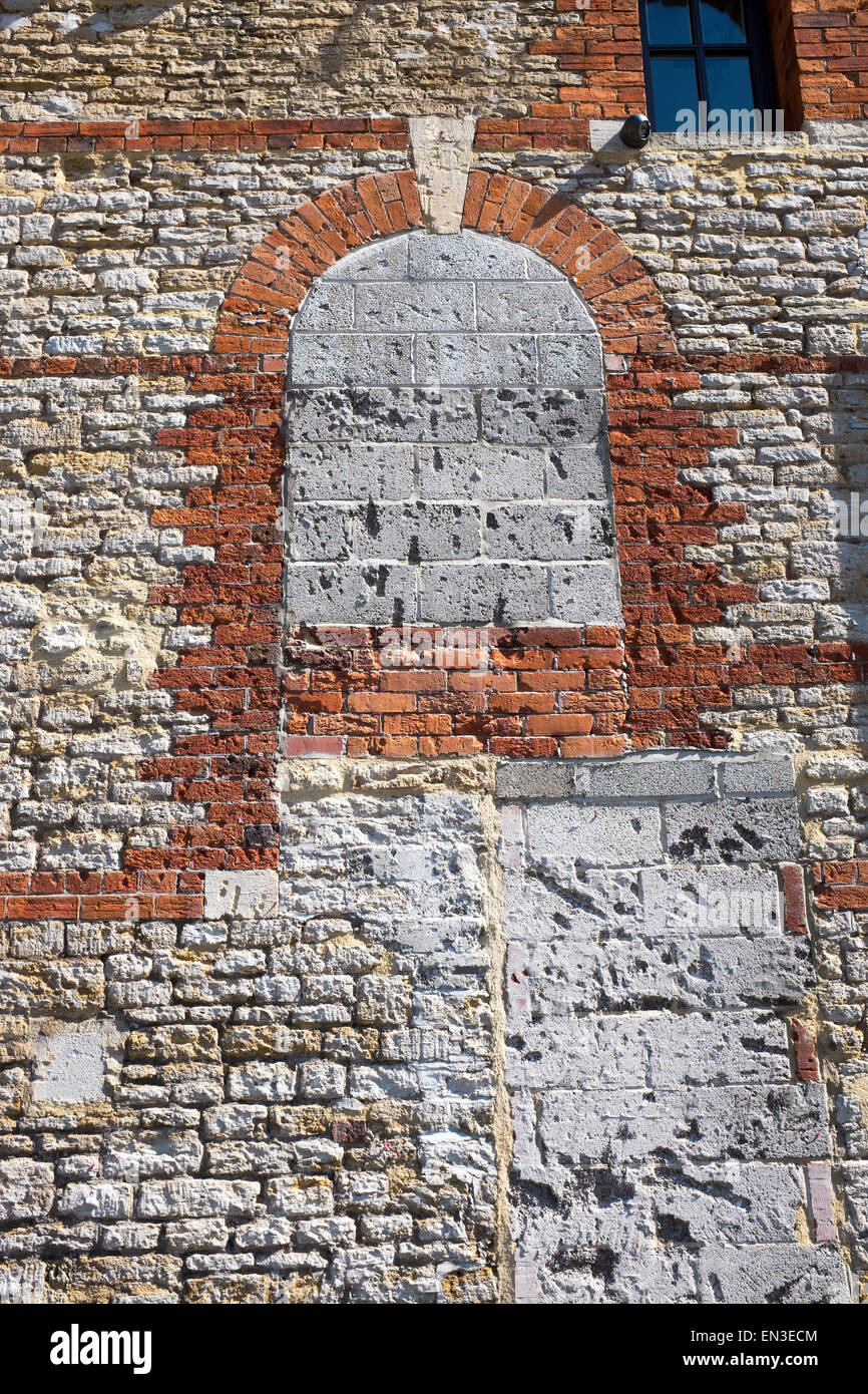 Zugemauert Wand Fenster an den Käse und Getreide Konzerthalle und Ausstellungshalle Frome in Somerest Stockfoto