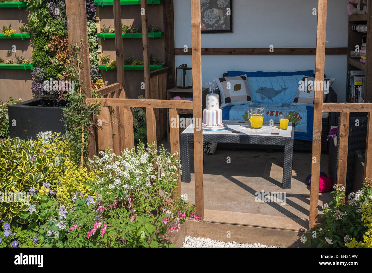 Garten Zimmer mit Sitzecke, England UK Stockfoto