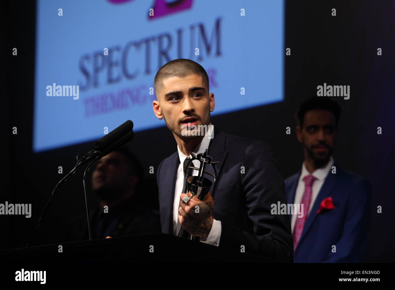 London 17 /04 2015 Park Lane Zayn Malik erhält Auszeichnung beim Asian Awards Stockfoto