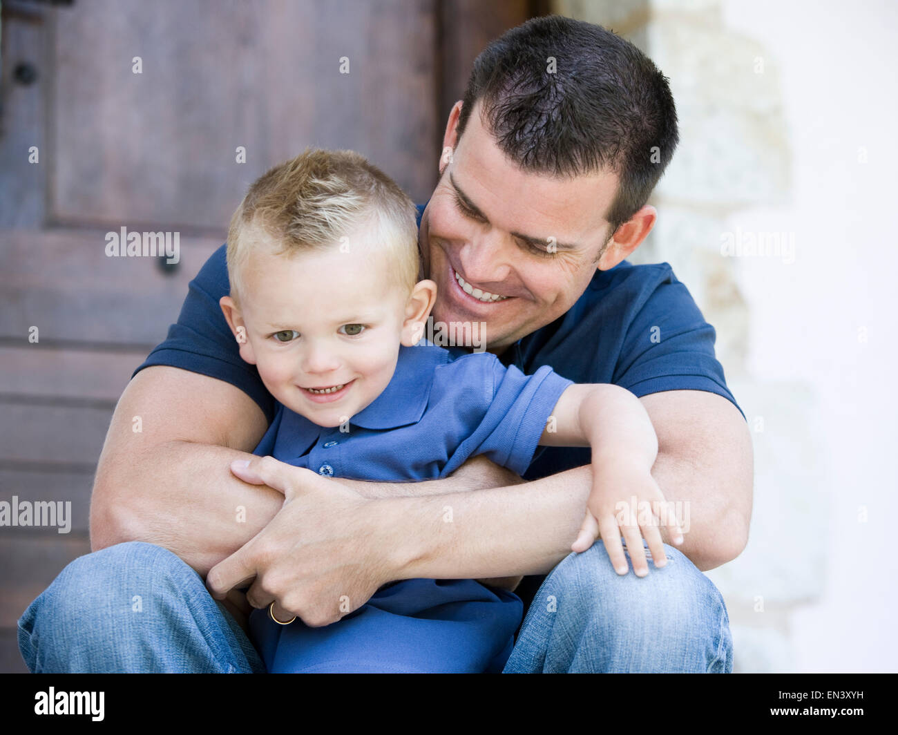 Vater und seinem kleinen Sohn Stockfoto