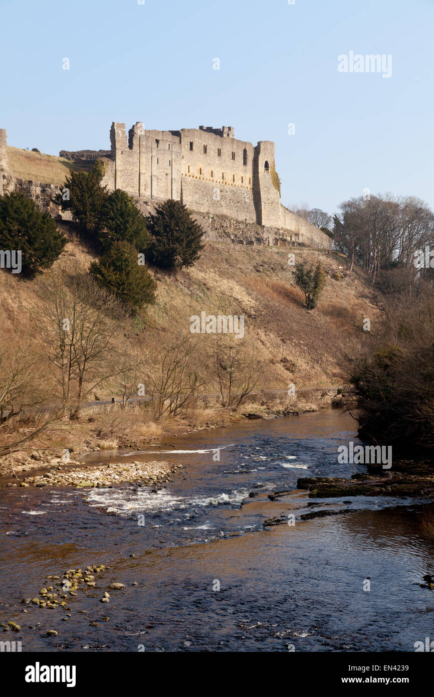 Mittelalterliches England; Richmond Castle, Yorkshire, ein mittelalterliches normannisches Gebäude aus dem 11. Jahrhundert, über dem Fluss Swale, Richmond, Yorkshire, Großbritannien Stockfoto