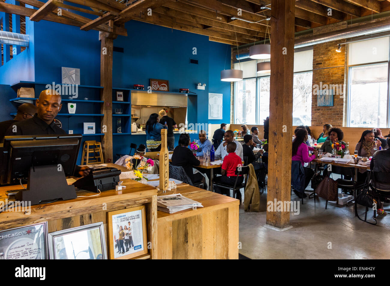 Innenraum des Restaurants Platz, Inspiration Küchen Café und Restaurant, Garfield Park, Chicago, USA Stockfoto