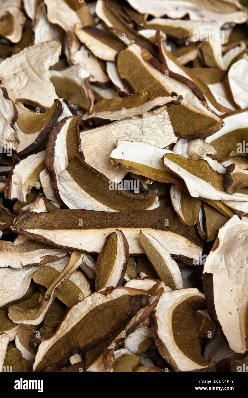 italienische Küche, getrocknete Pilze in italienischen Bauernhof Stockfoto